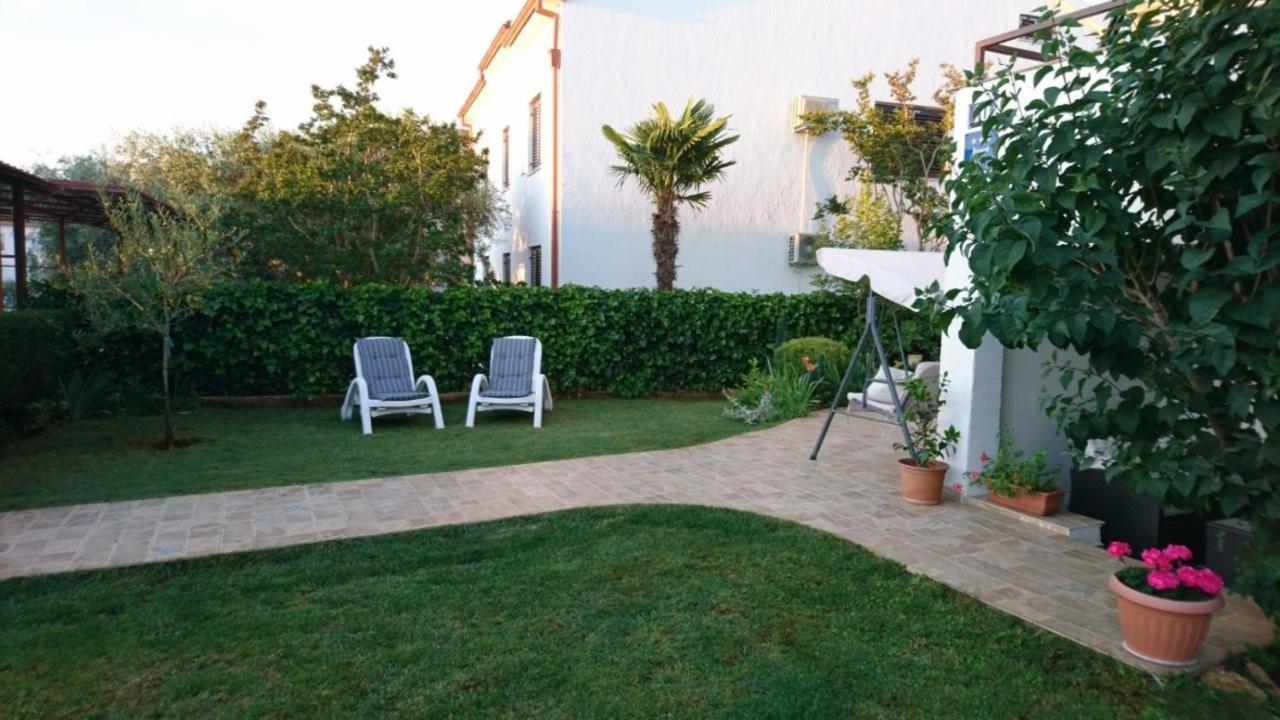 Apartment Devcic ポレッチ エクステリア 写真