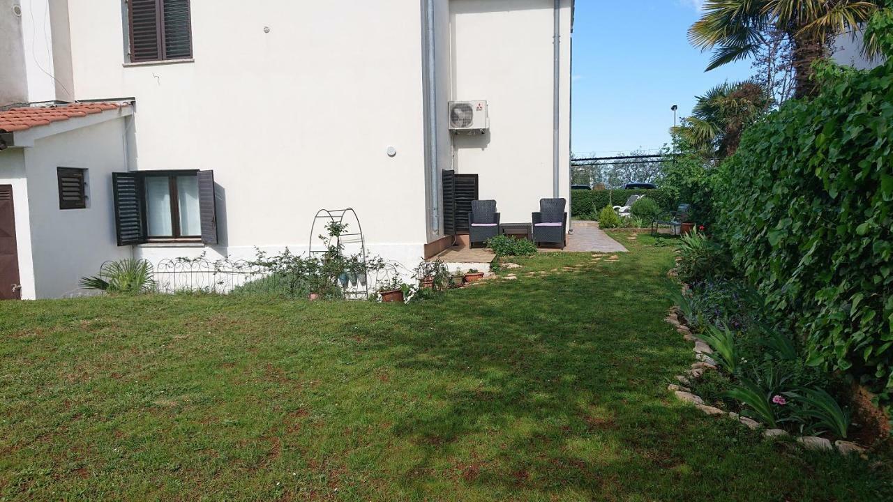 Apartment Devcic ポレッチ エクステリア 写真